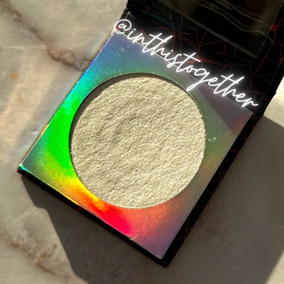 Disney x Colourpop Cruella Super Shock Highlighter - Picture 5 of 6